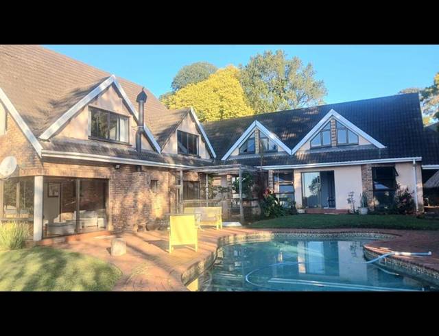 6 BEDROOM HOUSE FOR SALE IN KLOOF